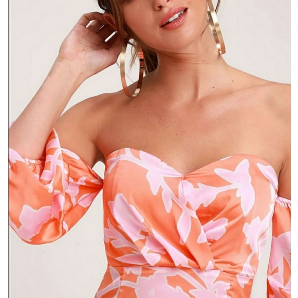 🌺NWT🌺Lulu's Floral Print Off the Shoulder Dress - Picture 5 of 7